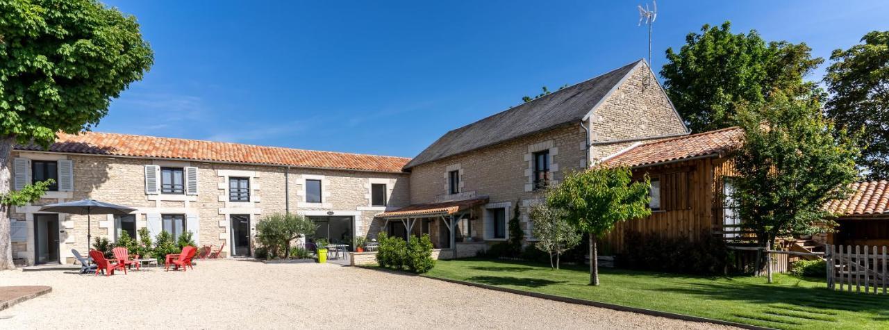 Au Logis De Bellefois - Chambres D'Hotes Neuville-du-Poitou エクステリア 写真