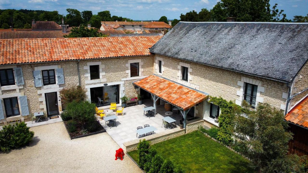 Au Logis De Bellefois - Chambres D'Hotes Neuville-du-Poitou エクステリア 写真